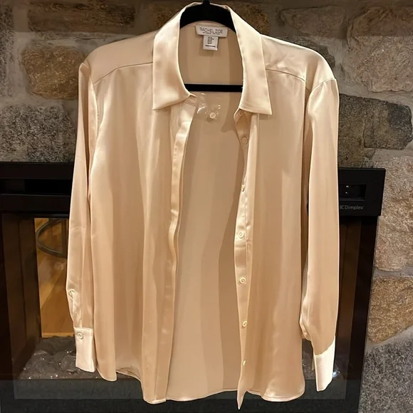 RACHEL ZOE BRAND NEW,NO TAGS JUST ATTACHED EXTRA BUTTON  LONG SLEEVE BlOUSE SZ.M - Picture 6 of 16